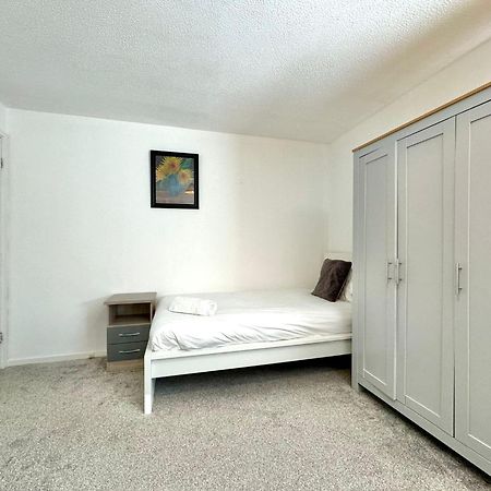 ניוקאסל The Alnham, Large 3 Bed Apartment, Close To The City מראה חיצוני תמונה