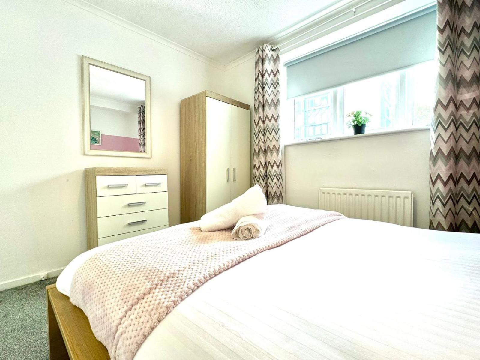 ניוקאסל The Alnham, Large 3 Bed Apartment, Close To The City מראה חיצוני תמונה