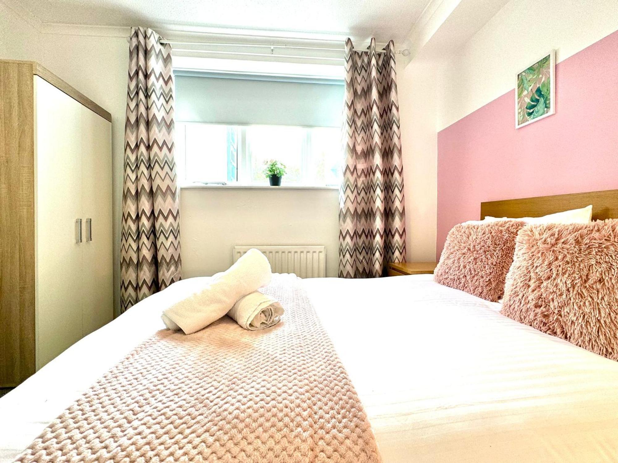 ניוקאסל The Alnham, Large 3 Bed Apartment, Close To The City מראה חיצוני תמונה